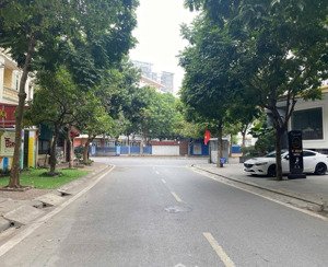 giá rẻ nhất kđt văn quán, hà đông dt 78m2x5 tầng, mt 4.5m. giá chỉ 240tr/m2