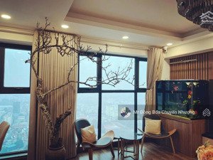 gia đình bán căn hộ cao cấp tòa keangnam, ban công đông nam view rất đẹp, sổ đỏ sẵn, nội thất đẹp