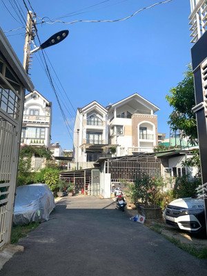 bán nhanh nhà hẻm ô tô trạng trình, ngay trung tâm thành phố đà lạt 2.55 tỷ