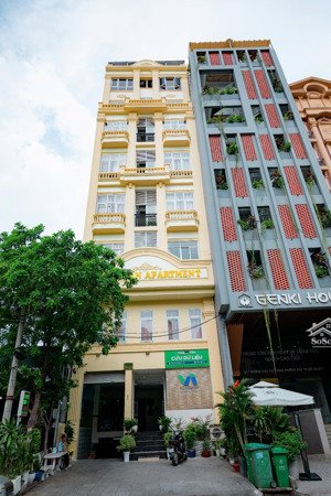 bán tòa chdv 50 phòng mặt tiền đường cao thị chính, phường phú thuận, quận 7. thu nhập 200tr/tháng