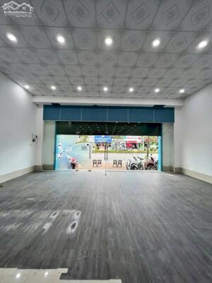 Cho thuê nhà mặt tiền nguyễn văn cừ ngang 8m gần siêu thị lotte cần thơ