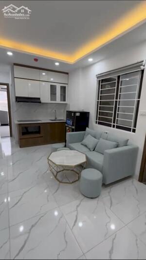 Cho thuê căn hộ CCMN khép kín 2pn + 1pk FULL ĐỒ đẹp thoáng tại Lạc Long Quân, Tây Hồ