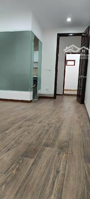bán nhà siêu vị trí giá chỉ 12.3 tỷ dốc tam đa 43m2 5 tầng mặt tiền 3.9m tây hồ