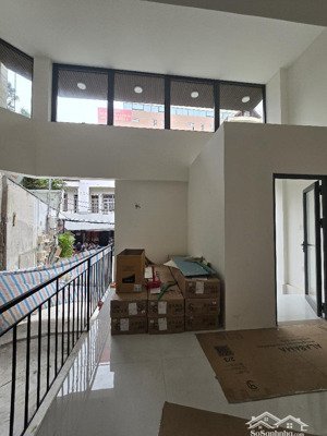 toà nhà chdv cao cấp 7 tầng khu vip -dt 120m2 , thang máy - pccc- chỉ 28 tỷ