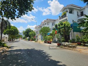 giảm 1.5 tỷ. bán nhà đẹp kdc gia hoà, phường phước long b. dt: 8x20=160 m2. giá: 1x tỷ