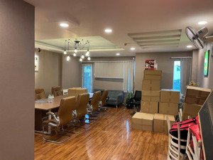 siêu phảm mặt tiền đường hoàng quốc việt, phú mỹ quận 7. dt: 6 x 22m, 5 tầng giá 25 tỷ (tl)