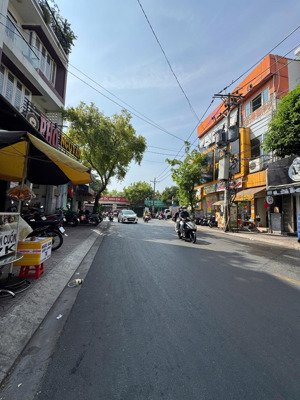 bán nhà mặt tiền đường cầu xéo quận tân phú dt:4x16.2m nhà 4 tấm giá 11tỷ lh: quang tỷ