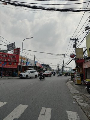 nhà 8m x 33m mặt tiền nguyễn ảnh thủ quận 12. ngay dự án 86 căn nhà phố đông quan. giá : 21.980 tỷ