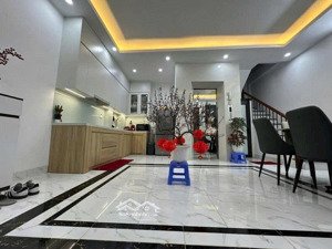 nhà đẹp! trương định, gần đường ô tô, thang máy, hai bà trưng 34m2, 5 tầng, mt 5.5m, giá 7.98 tỷ