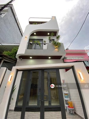 bán nhà mới 3 tầng hải châu hoà cường