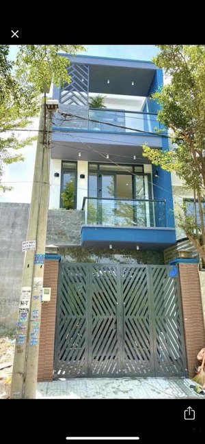 10.5 triệu/tháng - nhà sạch sẽ 2 lầu 4 phòng 3wc đường thông 8m lò lu