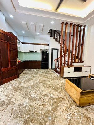 nhà nguyễn sơn lô góc, ngõ thông, tặng nội thất dt 33m2. ô tô đỗ cửa