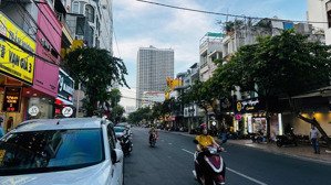 căn nhà mặt tiền nguyễn thiện thuật ngay ngã tư sầm uất nhất nha trang, dtich 88,1m2, giá 36 tỷ