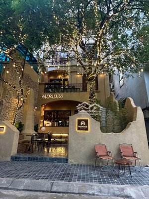 cho thuê nhà mặt phố đỗ quang, cầu giấy, mt 5m, diện tích 50m2 x 4 tầng, sạch sẽ, khu đông dân cư