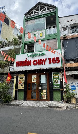 cho thuê nhà đẹp nở hậu, mặt tiền đường trần khánh dư, quận 1, khu vực an ninh