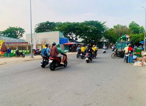 cần bán căn nhà lô góc hai mặt tiền tại trục chính khu tái định cư phường linh xuân, tp thủ đức