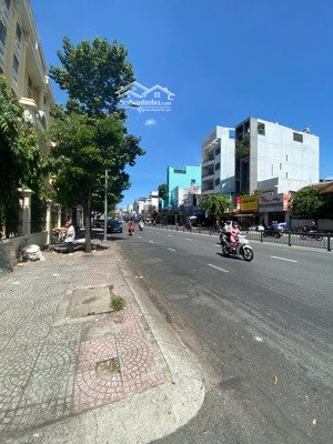 bán nhà hẻm 451 bạch đằng (hẻm tòa án bình thạnh) dt 109 m2 ngang 10m 1t 1l sân thượng