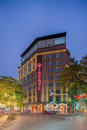 bán tòa vp phố trần thái tông 145m 9t mặt tiền 11m vỉa hè 5m. doanh thu 200tr/th