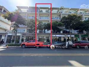 nguyên căn mặt tiền đường b2, diện tích xây: 5.7m x 16.5m (94m2). thuận tiện kinh doanh, mở vp