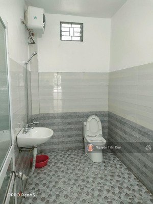 cho thuê nhà mặt đường phan chu trinh, khai quang, vĩnh yên giá 13triệu/ tháng
- diện tích: 168m2