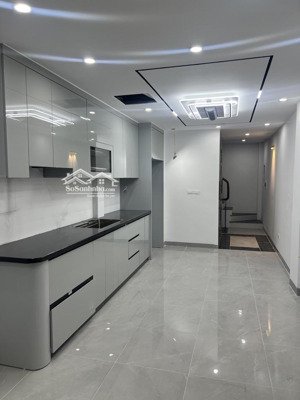 bùi xương trạch, 36m2, 6 tầng thang máy, gần oto, nhà mới đẹp lung linh, kh mua dọn đồ về