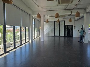 văn phòng khu vực an thượng, diện tích 100m2 giá chỉ 20tr/tháng