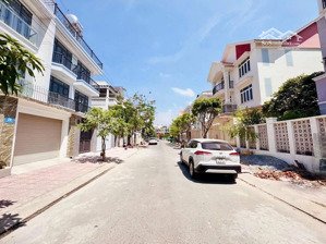 chính chủ bán 2 căn biệt thự xd5 liên phường, vị trí nhà đẹp, giá tốt nhất thị trường!