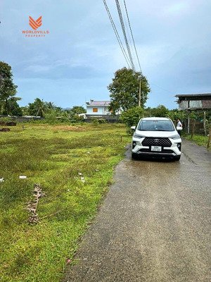 đất ở gần ubnd cửa dương, phú quốc