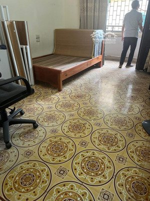 chính chủ cho thuê nhà 30 m nhà 4 tầng -dốc ngọc hà-ba đình - kinh doanh online.