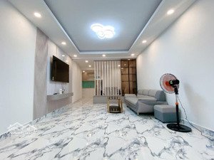 bán nhà nguyễn trọng tuyển, 40m2, 3tầng, cách 50m ra mặt đường, nhà mới, full nội thất, giá 6,5tỷ