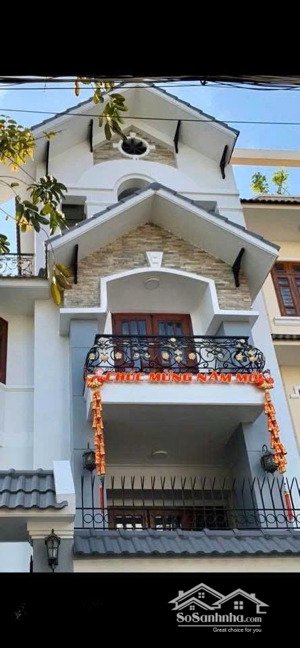 cần bán nhanh biệt thự khu cao lỗ p4q8, dt: 160m2, giá 25,5 tỷ. lh: 