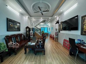 còn sót lại 1 căn nguyễn thượng hiền hợp đồng thuê 2 năm giá chỉ 4tỷ850