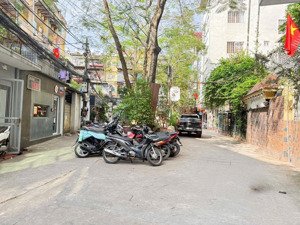 bán nhà phân lô ô tô vào nhà ngõ 63 thái thịnh 