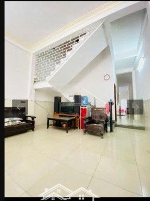 bán nhà 2 tầng 2 mê liền đường mân quang 18, dt 100m2, ngang 5m dài 20m... giá chỉ hơn 5 tỷ
