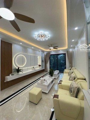 cạnh ngõ minh khai- ba gác tránh, dân xây- 40m2- 6 tỷ 99