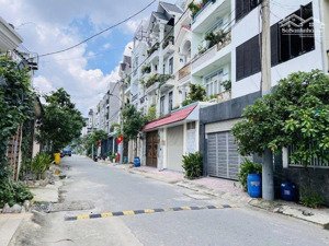 lô đất hẻm xe hơi 8m _ đường lê văn chí _ ngay bv đa khoa thủ đức _ 60m2 _ chỉ 5,3 tỷ , gpxd 4 tầng