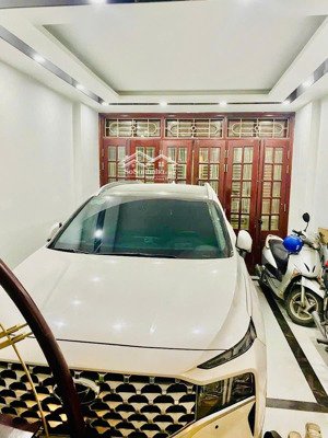 bán nhà ngay sát mặt phố khuất duy tiến, lê văn lương, ngõ ô tô tránh, kinh doanh, 55m2 giá 18 tỷ