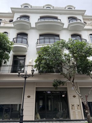 nhà gần vincom 58,5m nhỉnh 8tỉ tại vinhomes ocean park 2