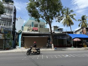 bán nhà mặt tiền tôn thất tùng nha trang cách biển 300m