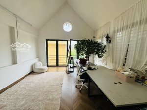 nhà nguyên hồng - 85m2 - 5 tầng - mặt tiền 5.3m - 23.5 tỷ