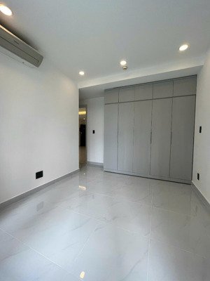 bán căn hộ scenic valley - phú mỹ hưng, căn góc, 2 phòng ngủ. liên hệ loan 