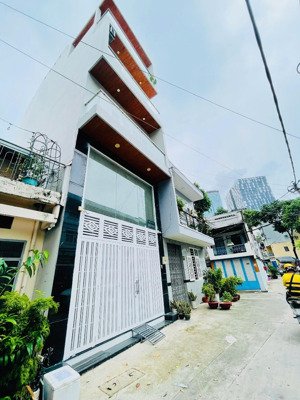 nhà hẻm 2 xe hơi đỗ cửa bến vân đồn