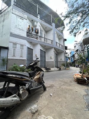 bán nhà dt 140m2 (10x14) hưng phú p.8 quận 8, khu xd cao tầng, giá 13 tỷ giảm còn 10.2 tỷ tl nhẹ