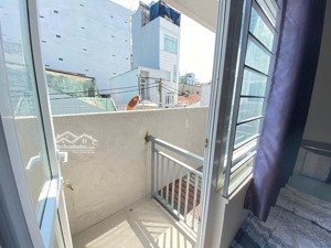 cho thuê trọ có ban công full nội thất giá 4tr9 gần cầu ông lãnh, cầu kênh tẻ