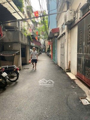 bán nhà nguyễn trãi thanh xuân 49m, ô tô vào nhà, kinh doanh, giá 9.75 tỷ còn thương lượng