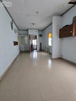 Cho thuê nhà nguyên căn hoặc mặt tiền kinh doanh – 84 Đường Tô Hiến Thành, Quận 10