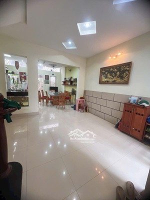 23 tỷ thương lượng chính chủ định bán biệt thự 6x20m đối diện chung cư gần công viên