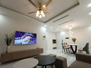 mình có căn hộ cần bán sun thuỵ khuê, 120m, 3pn, nội thất cao cấp, sổ đỏ,giá cực tốt. lh 