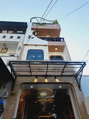 gần khu tên lửa aeon mall - nhà cực đẹp không thể chê - giá 6,3 tỷ tl nhẹ - 52m2