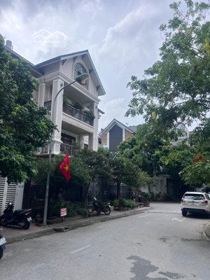 bán nhà trường chinh - bt nhà vườn 90m2 x 4 tầng - mặt tiền khủng 7,7m - giá chỉ 36 tỷ.